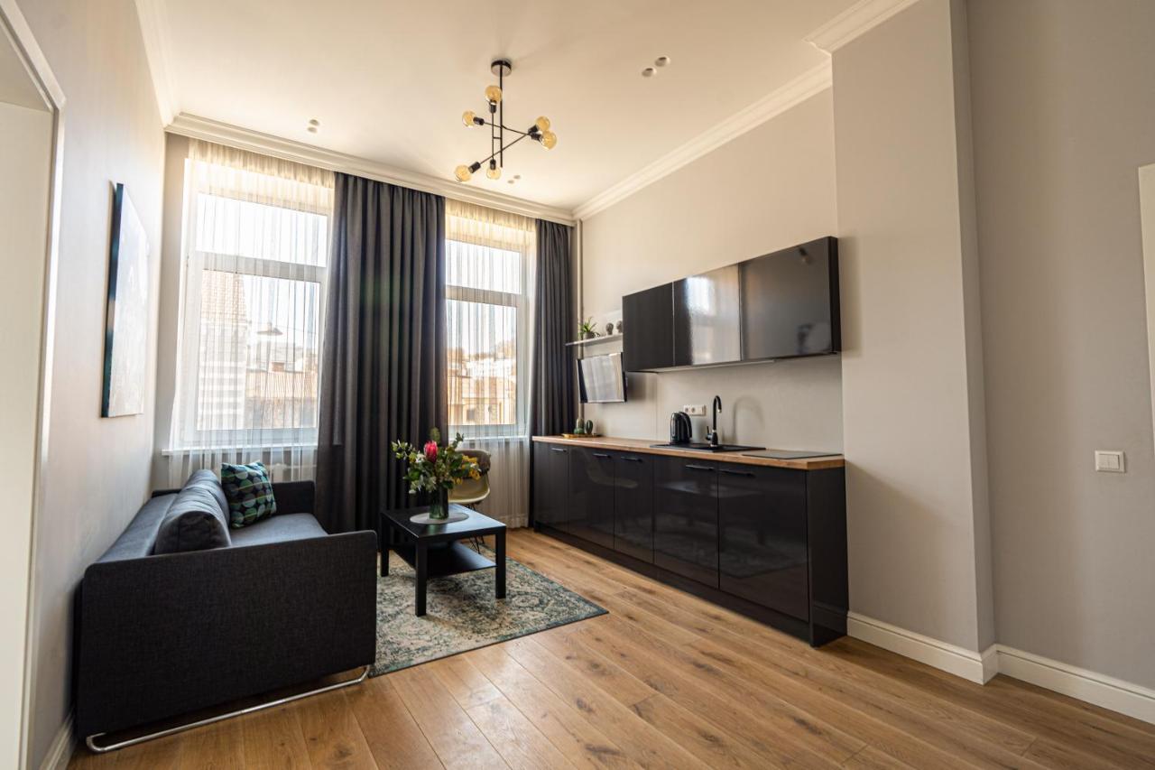 Beautiful Apartment In The Heart Of Kaunas Exterior photo