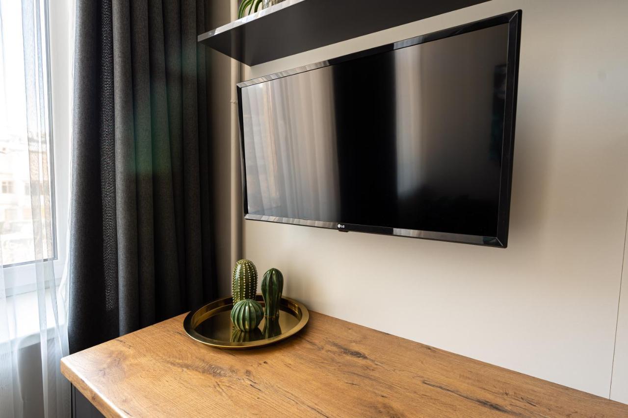 Beautiful Apartment In The Heart Of Kaunas Exterior photo