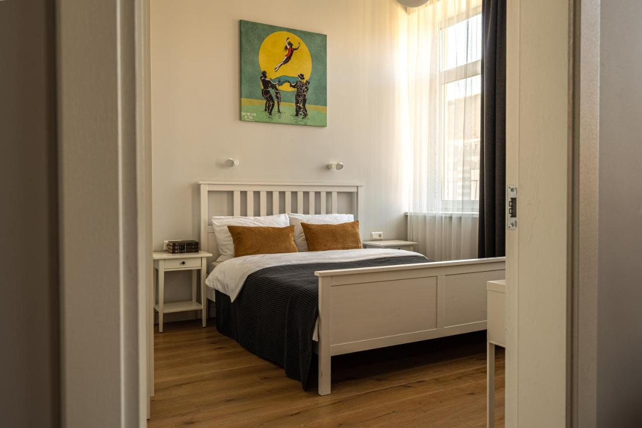 Beautiful Apartment In The Heart Of Kaunas Exterior photo