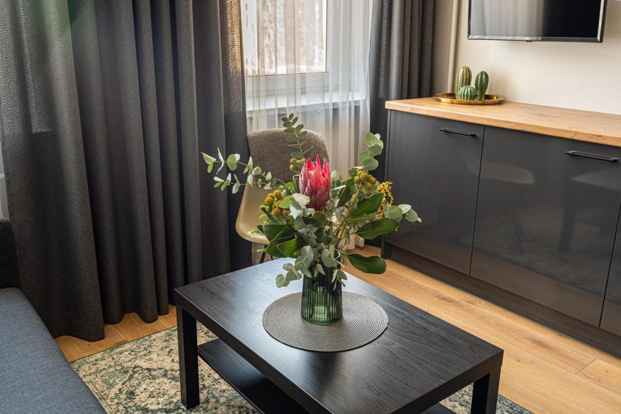 Beautiful Apartment In The Heart Of Kaunas Exterior photo